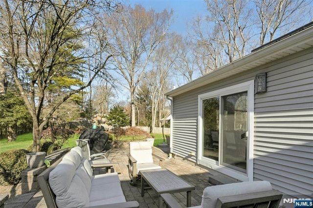 528 Baylor Avenue, River Vale, NJ 07675