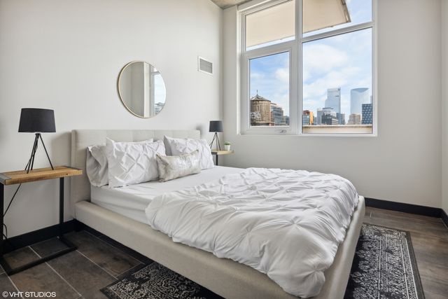 171 N Aberdeen Street 608, Chicago, IL 60607