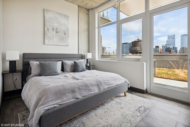 171 N Aberdeen Street 608, Chicago, IL 60607