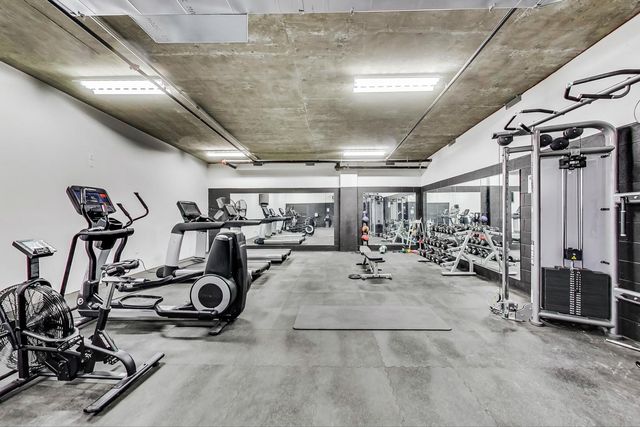 171 N Aberdeen Street 608, Chicago, IL 60607