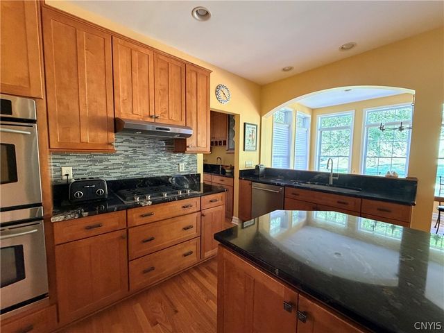 6361 Tulipwood Lane, Dewitt, NY 13078