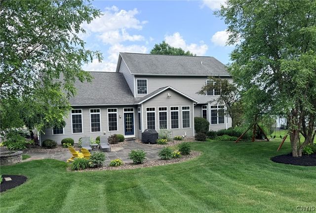 6361 Tulipwood Lane, Dewitt, NY 13078