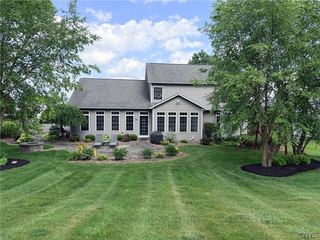 6361 Tulipwood Lane, Dewitt, NY 13078