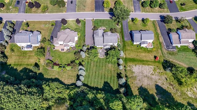 6361 Tulipwood Lane, Dewitt, NY 13078