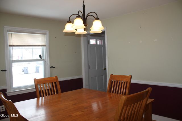 35 Pine Street, Glenville, NY 12302