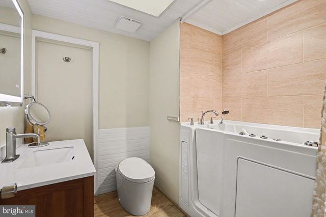 180 BARLOW RD, Gettysburg, PA 17325