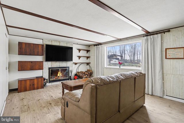 180 BARLOW RD, Gettysburg, PA 17325