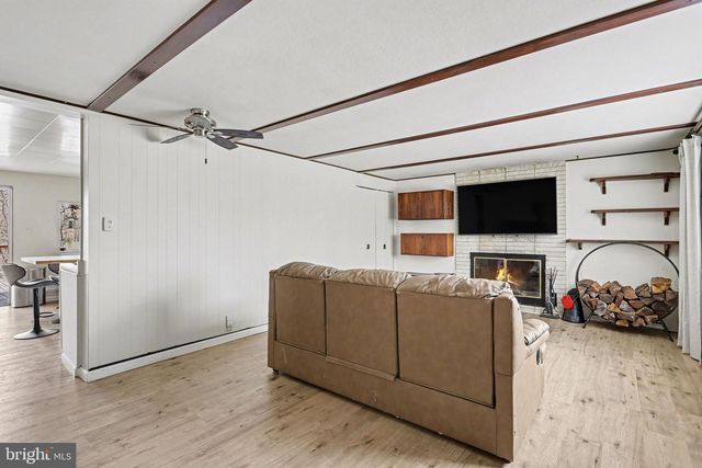 180 BARLOW RD, Gettysburg, PA 17325
