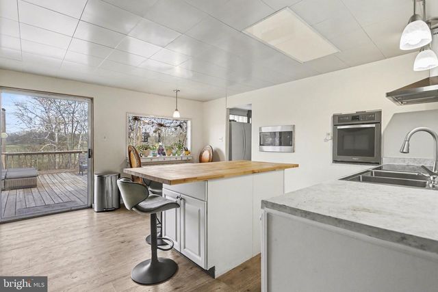 180 BARLOW RD, Gettysburg, PA 17325