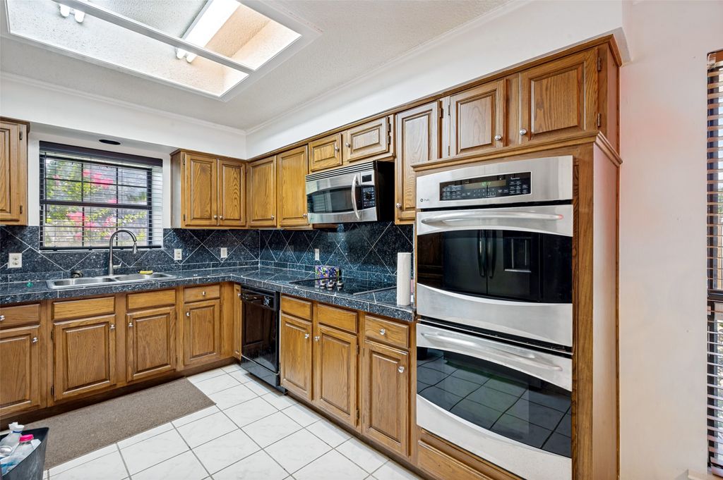 902 Kings Court, Duncanville, TX 75137 — photo 4