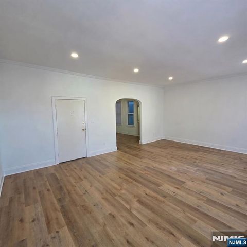 78 Main Street, Hackensack, NJ 07601