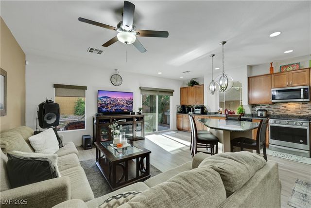 10167 Bishops Peak Court, Las Vegas, NV 89141