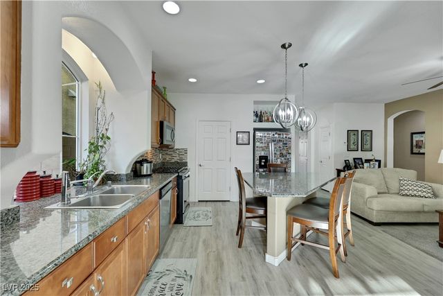 10167 Bishops Peak Court, Las Vegas, NV 89141