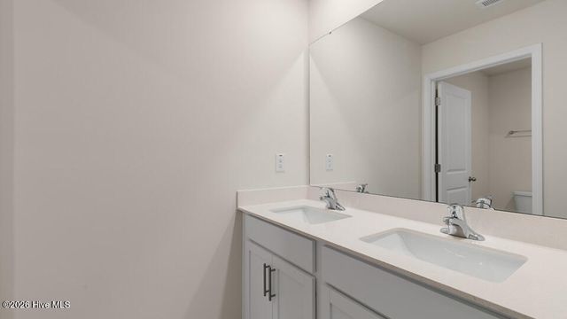 1158 Aviator Lane, Ayden, NC 28513