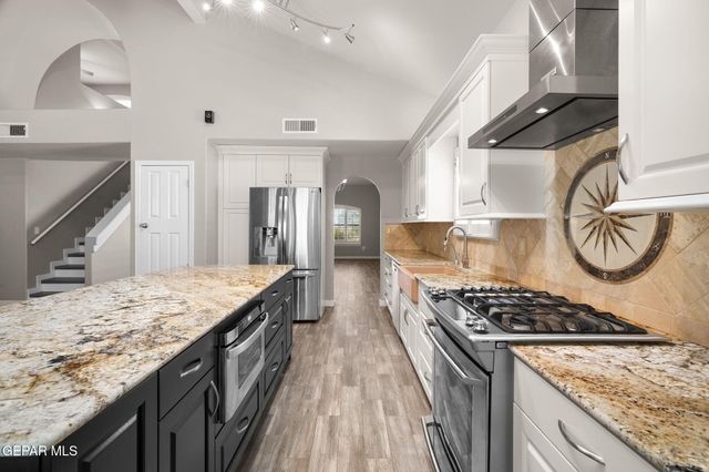 852 Via Descanso Drive, El Paso, TX 79912