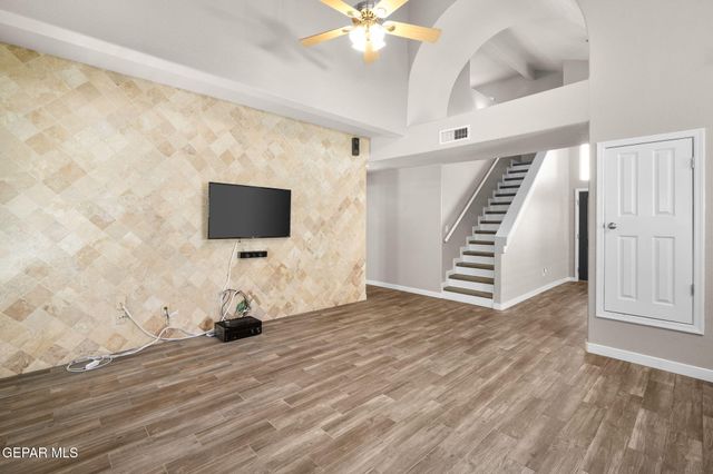 852 Via Descanso Drive, El Paso, TX 79912