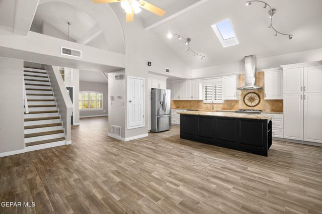 852 Via Descanso Drive, El Paso, TX 79912