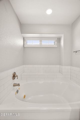 852 Via Descanso Drive, El Paso, TX 79912