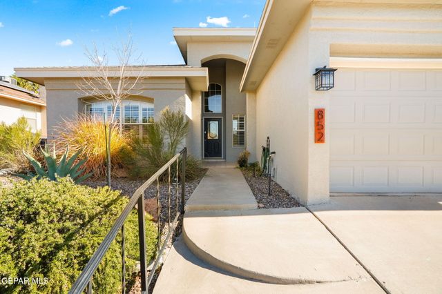 852 Via Descanso Drive, El Paso, TX 79912
