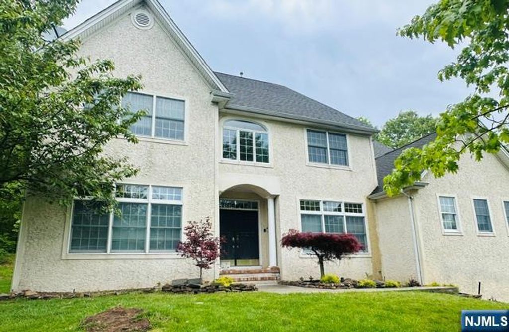 8 Pring Court, West Orange, NJ 07052