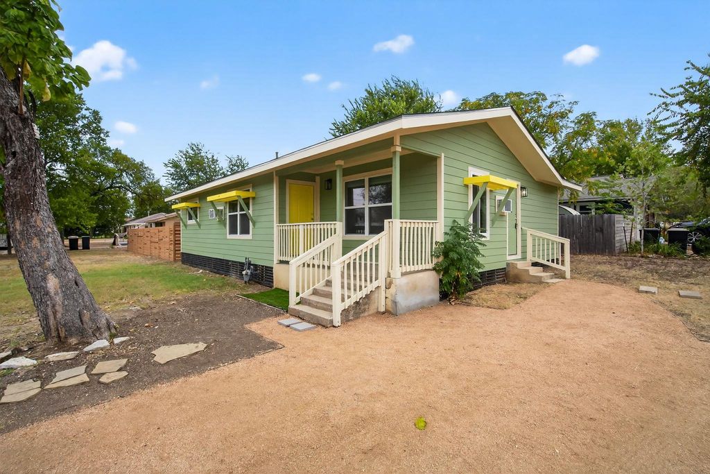 515 W 8th ST, Georgetown, TX 78626