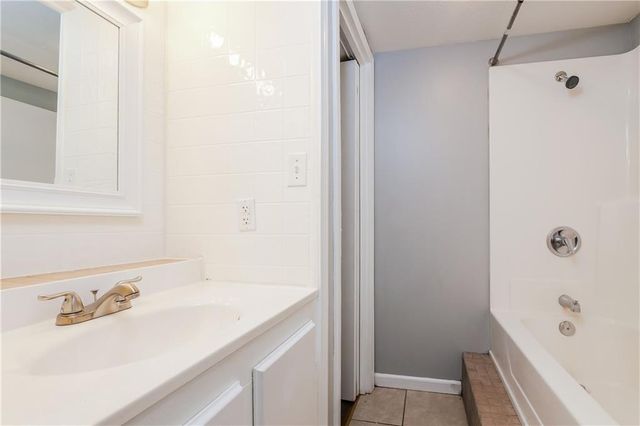 6303 N Bellefontaine Avenue, Gladstone, MO 64119