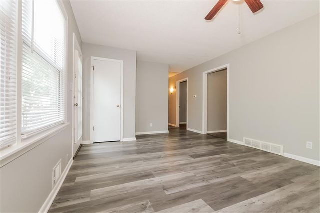 6303 N Bellefontaine Avenue, Gladstone, MO 64119