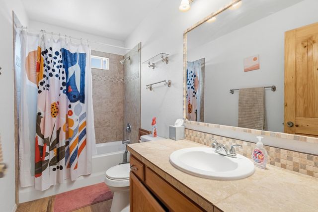 1721 Allegheny Drive NE, Rio Rancho, NM 87144
