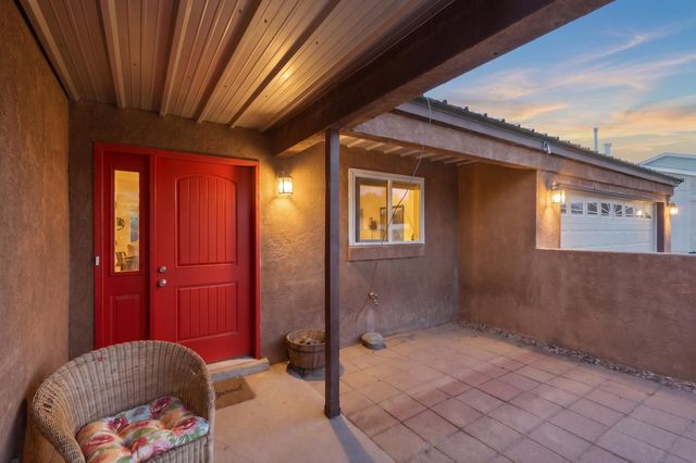 1721 Allegheny Drive NE, Rio Rancho, NM 87144