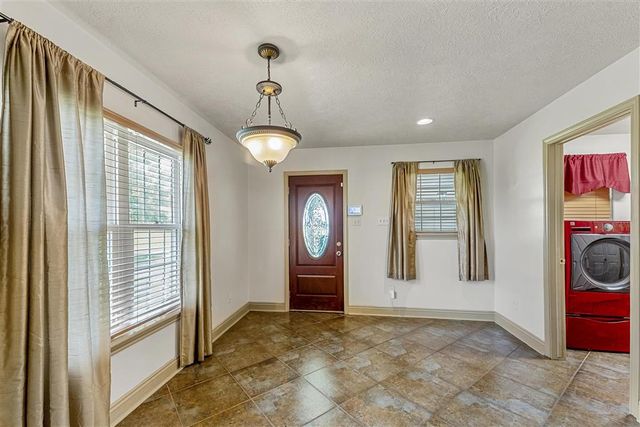 6853 Calder Street, Lake Charles, LA 70605