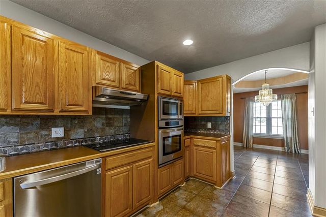 6853 Calder Street, Lake Charles, LA 70605