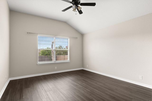 420 Roadrunner Ave, New Braunfels, TX 78130
