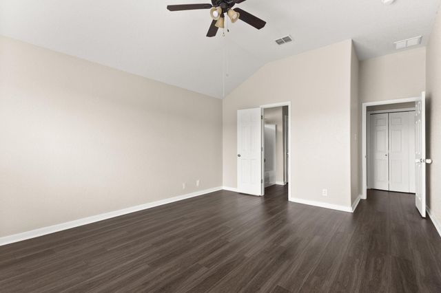 420 Roadrunner Ave, New Braunfels, TX 78130