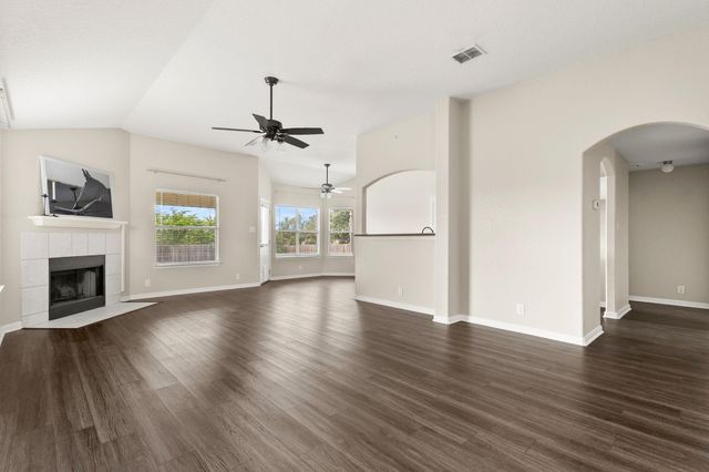 420 Roadrunner Ave, New Braunfels, TX 78130