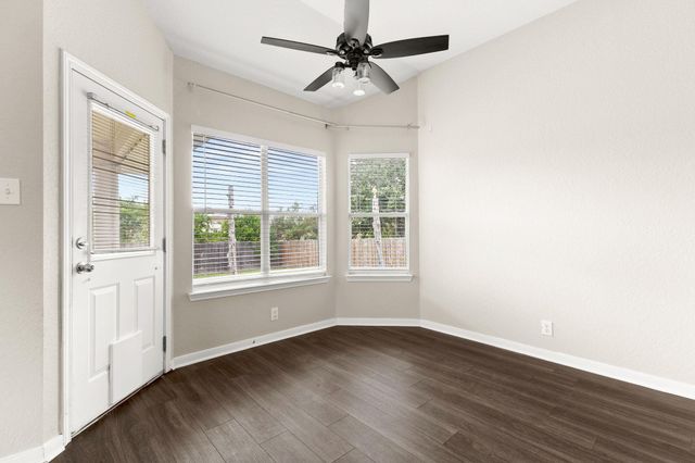 420 Roadrunner Ave, New Braunfels, TX 78130