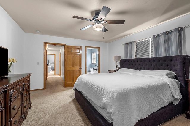 515 WINDING WATERS WAY, De Pere, WI 54115