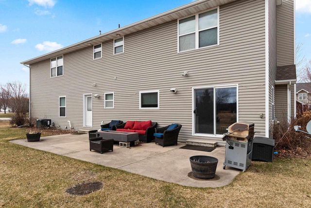 515 WINDING WATERS WAY, De Pere, WI 54115