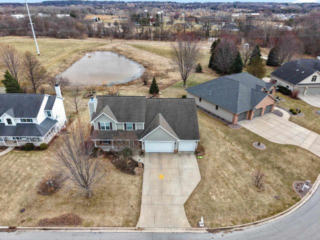 515 WINDING WATERS WAY, De Pere, WI 54115