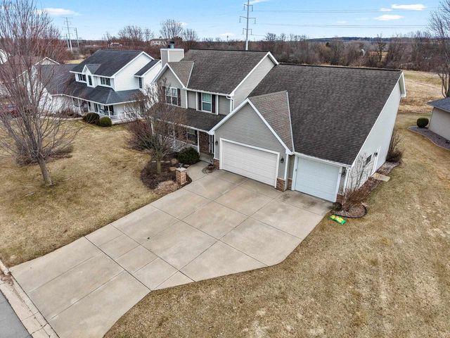 515 WINDING WATERS WAY, De Pere, WI 54115