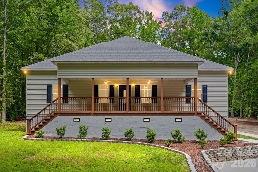 3429 Thoroughbred Lane, York, SC 29745
