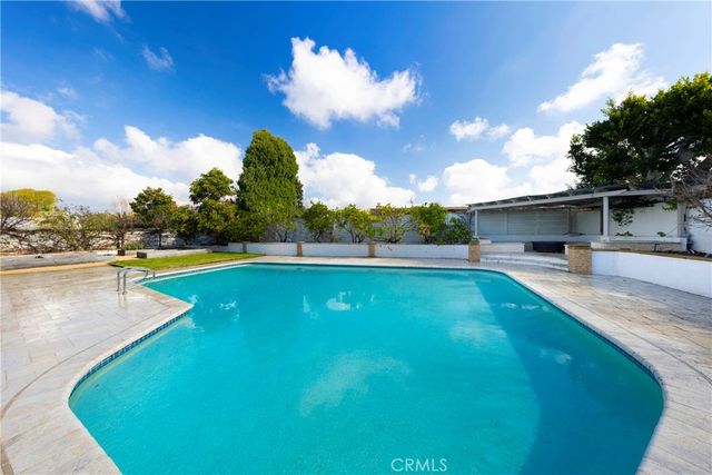 1820 Tahuna, Corona Del Mar, CA 92625