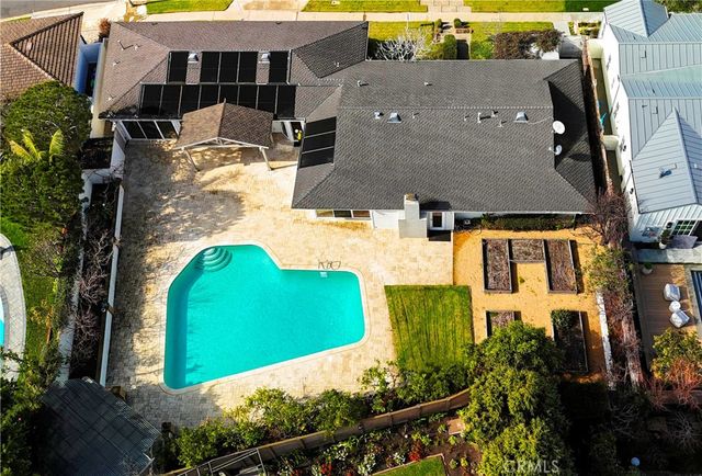 1820 Tahuna, Corona Del Mar, CA 92625