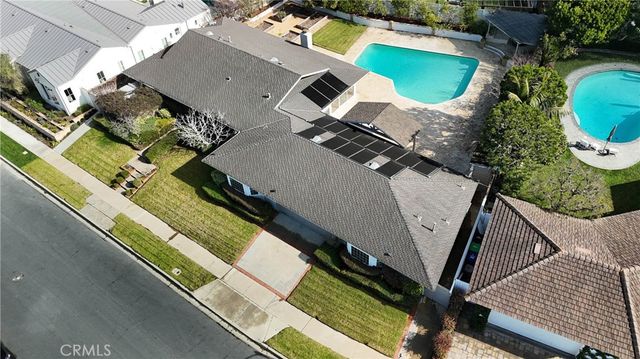 1820 Tahuna, Corona Del Mar, CA 92625