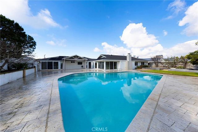 1820 Tahuna, Corona Del Mar, CA 92625