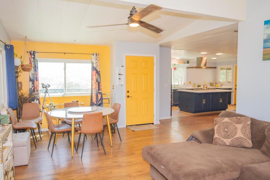 Image 11 of property listing at 35032 George Smith Road, Yokuts Valley, CA 93675