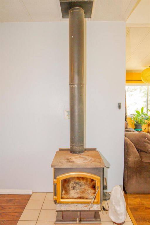 Image 12 of property listing at 35032 George Smith Road, Yokuts Valley, CA 93675