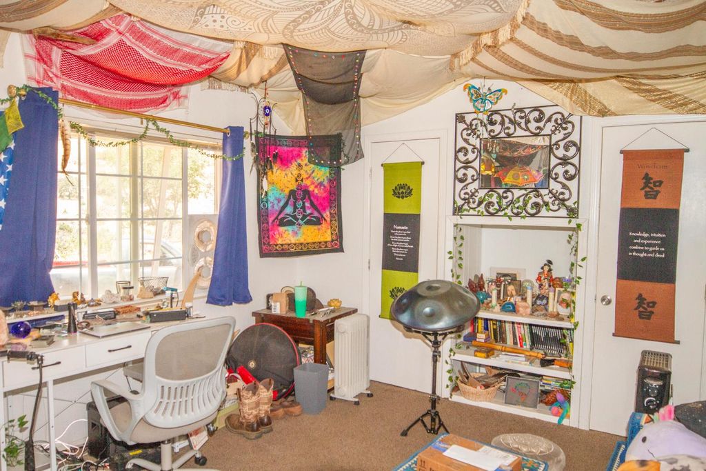 Image 18 of property listing at 35032 George Smith Road, Yokuts Valley, CA 93675