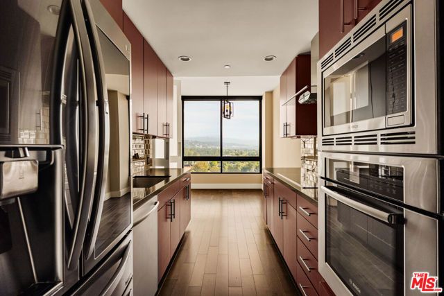 10350 Wilshire Boulevard 901, Los Angeles, CA 90024