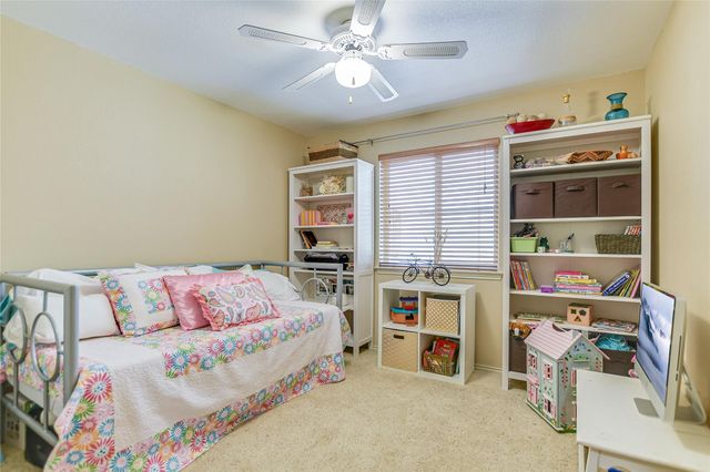 8013 Doe Meadow DR, Austin, TX 78749