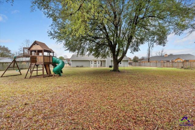 102 Westfield Drive, Warner Robins, GA 31093